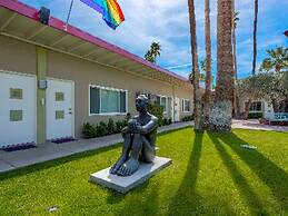 Inndulge -- A Modern Gay Men's Resort