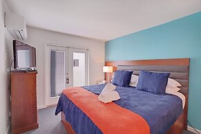 Inndulge -- A Modern Gay Men's Resort