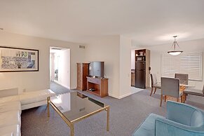 Inndulge -- A Modern Gay Men's Resort