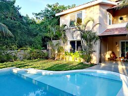 Villas Picalu Studios & Suites