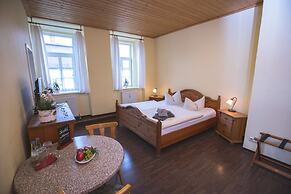 Friedrichshof Restaurant & Pension
