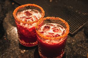 Hotel B Unique - Adults Only