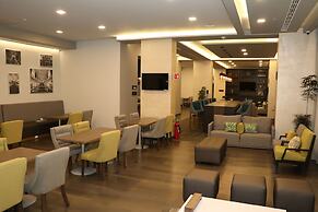 Hampton Inn & Suites by Hilton Puebla
