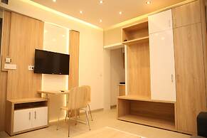 Gold Crown Apartments