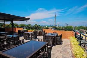 The Madeline Boutique Hotel & Suites