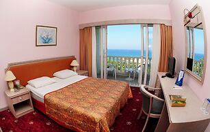 Denizkizi Hotel