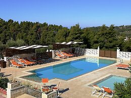 Aracelia Villas with private pools