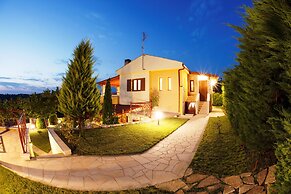 Aracelia Villas with private pools