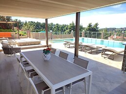 Aracelia Villas with private pools
