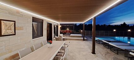 Aracelia Villas with private pools