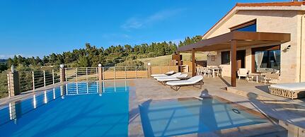 Aracelia Villas with private pools