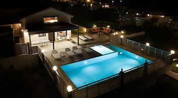 Aracelia Villas with private pools