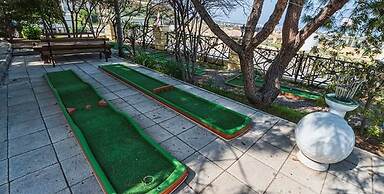 Bella View Art Boutique Hotel