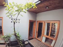 Yellow House Boutique