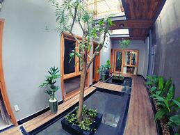 Yellow House Boutique