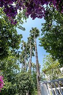 Riverside Garden Resort