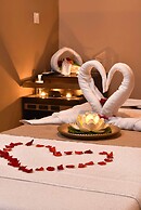 Riverside Garden Resort