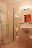 Strandhotel & Restaurant Mirow