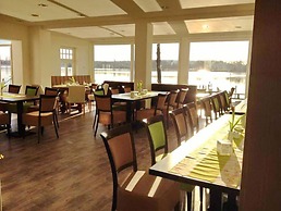 Strandhotel & Restaurant Mirow