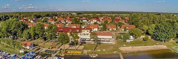 Strandhotel & Restaurant Mirow