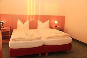 Strandhotel & Restaurant Mirow