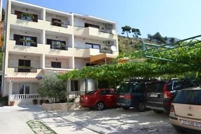 Apartments Karlo