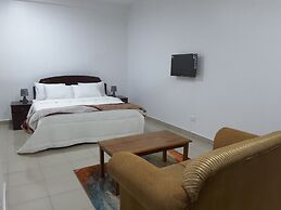 Two Mountains Lodge
