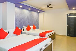 OYO 18653 Hotel Swami Samarth