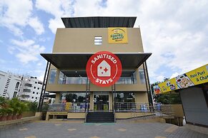 OYO Flagship 19307 Hotel Season Choice