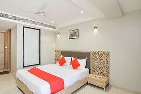 OYO Flagship 19307 Hotel Season Choice