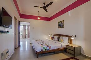 OYO 22730 Home Pool View 1BHK Vagator Beach