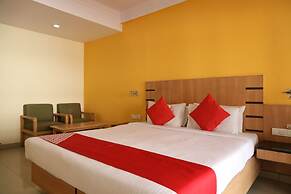 OYO 16260 Hotel Sunny International