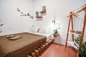 Snooze Guesthouse Yogyakarta - Hostel