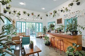 Snooze Guesthouse Yogyakarta - Hostel