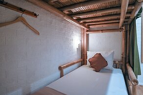 Snooze Guesthouse Yogyakarta - Hostel