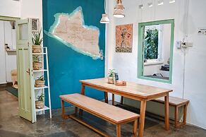 Snooze Guesthouse Yogyakarta - Hostel