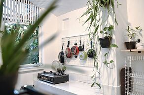 Snooze Guesthouse Yogyakarta - Hostel