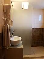 Le Chateau Lambousa Hotel