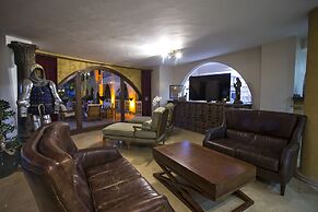 Le Chateau Lambousa Hotel