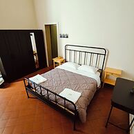 Student's Hostel della Ghiara
