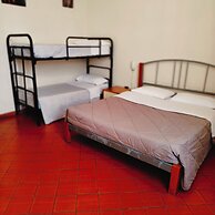 Student's Hostel della Ghiara