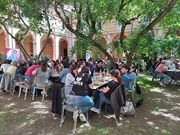 Student's Hostel della Ghiara