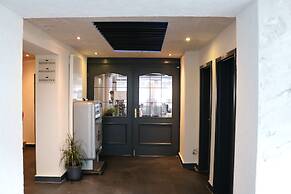 Louis Hotels