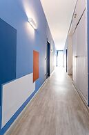 Boulevard 900 - Comfort and Style - Entire Structure 12 Beds
