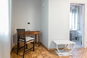 Boulevard 900 - Comfort and Style - Entire Structure 12 Beds