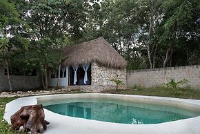 Seclusive & Relaxing villa in the jungle of Xpu-Ha by Happy Address