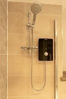 Roomy Comfortable Apartment