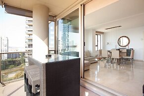 Akira Flats Diagonal Mar