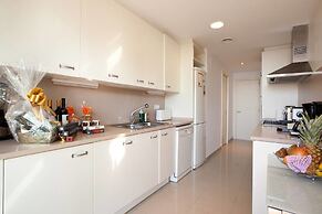 Akira Flats Diagonal Mar