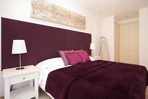 Akira Flats Diagonal Mar